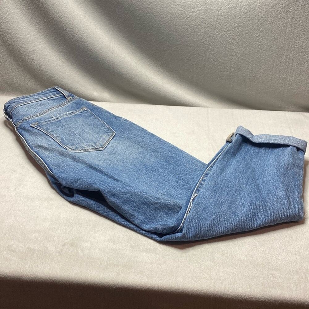 Buckle Bridge by Gly Mom Fit distressed blue jeans size 25